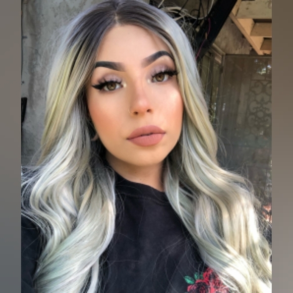 Uniwigs Sunflower Blonde Olive Long Natural Wave Synthetic Lace Front Wig - Picture 3 of 10